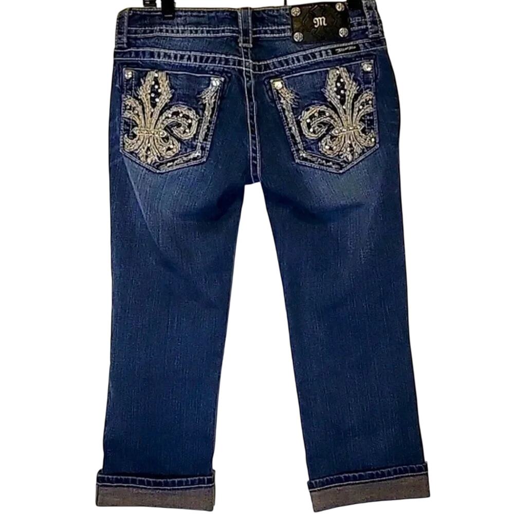 MISS ME Medium Wash Blingy Capri Jeans JP5455P, Size 27, New W/o Tag